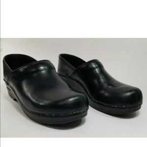 Leather Dansko Clogs Mules European Sz 39 USA Sz 9